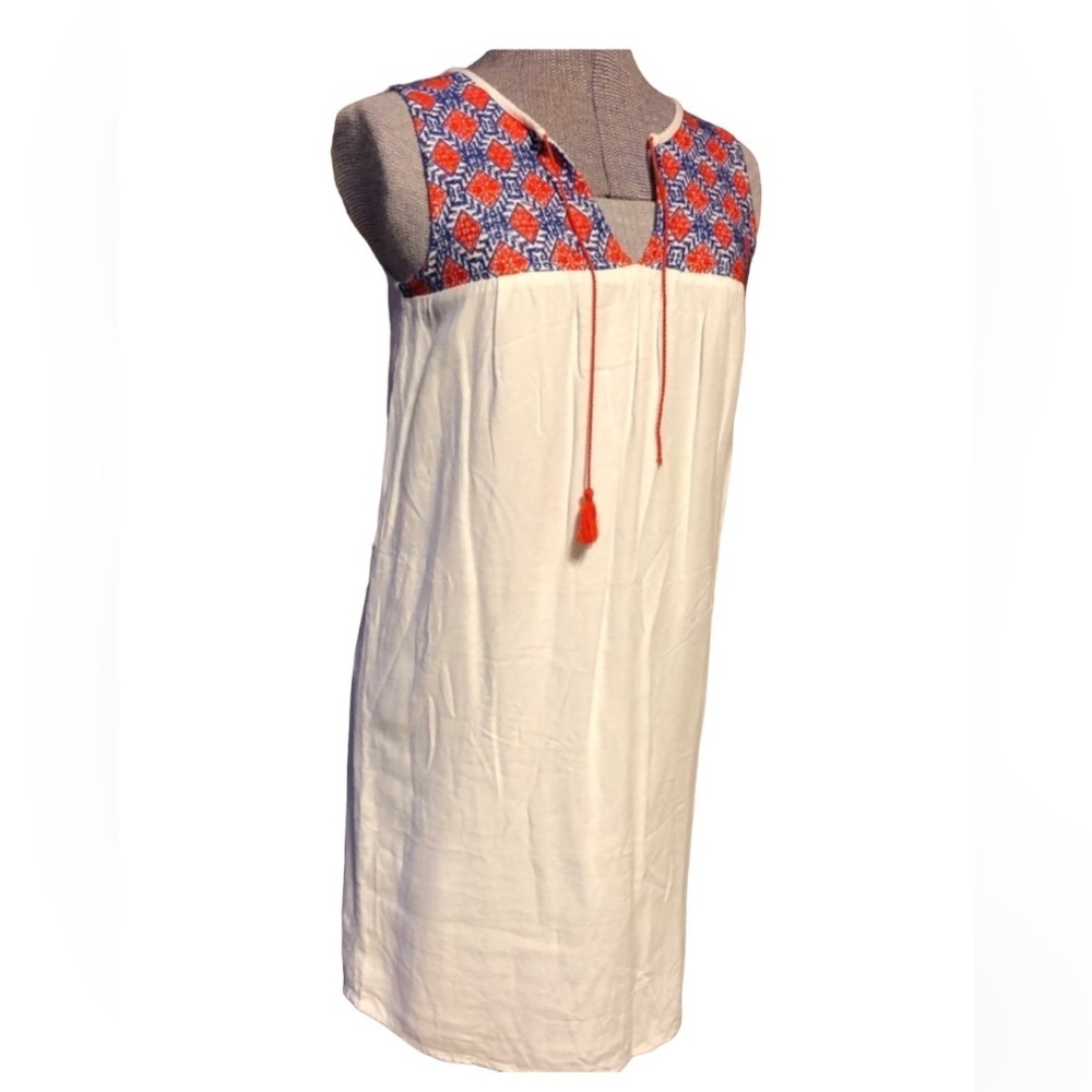 old navy white embroidered dress size Xsmall
